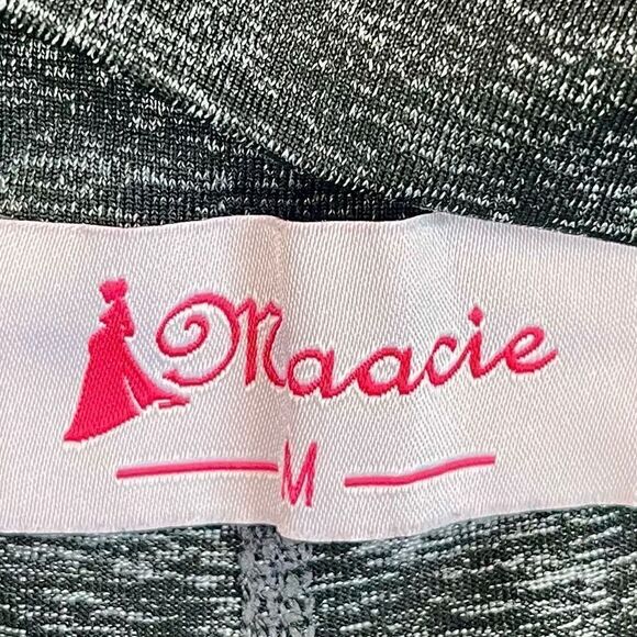 Maacie Maternity Gray Athletic Cropped Pants Medium - Picture 6 of 9